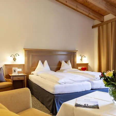 Parkhotel Seefeld Hotel 4*