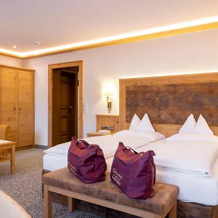 Parkhotel Seefeld 4*