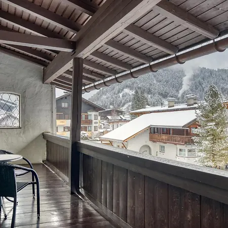 泽费尔德百乐酒店 4*