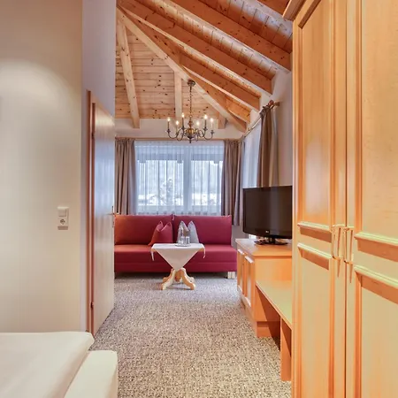 Hotel Parkhotel Seefeld 4*