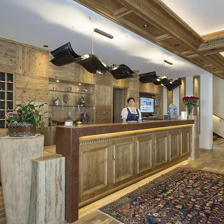 泽费尔德百乐酒店 4* 蒂罗尔-泽费尔德