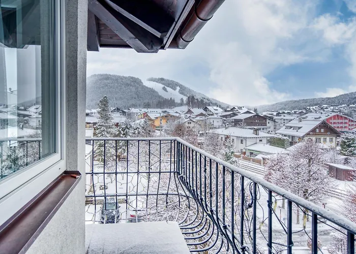 Parkhotel Seefeld 호텔 4*