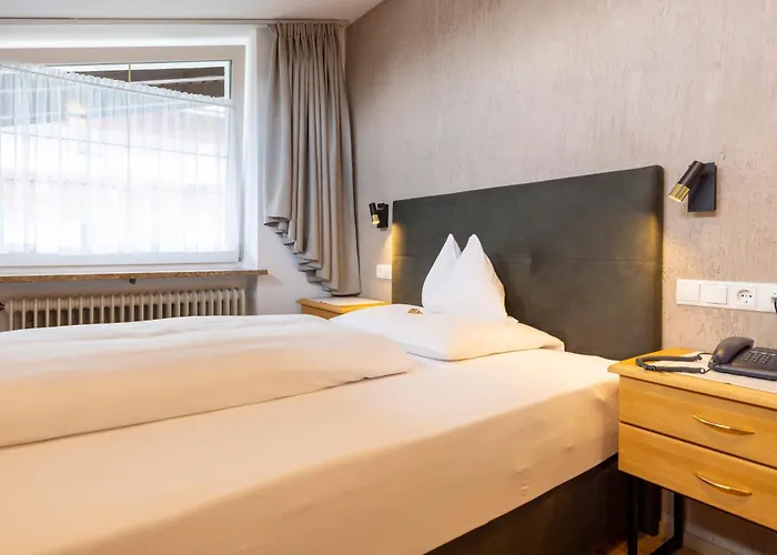 Parkhotel Seefeld Hotel 4*