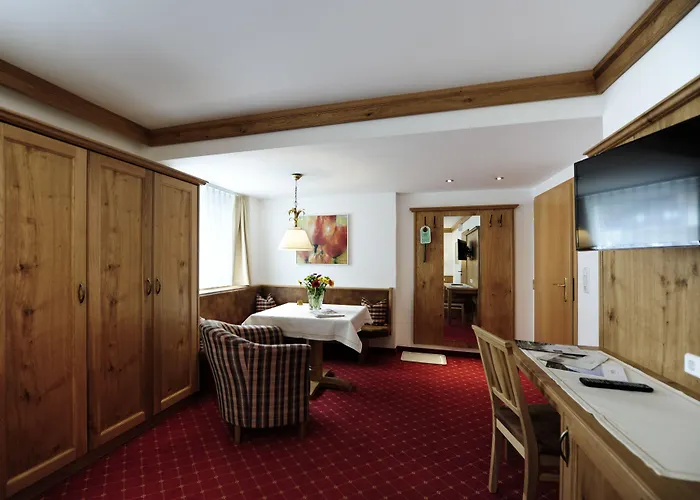 Parkhotel Seefeld 4*