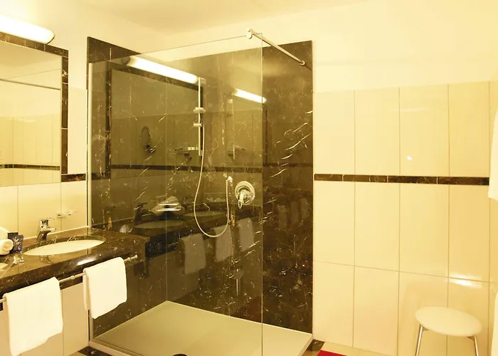 Parkhotel Seefeld 4*