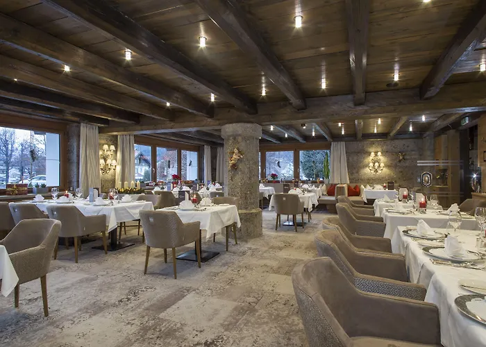 Parkhotel Seefeld 호텔