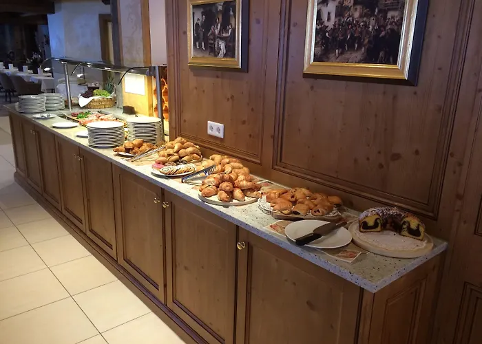 Parkhotel Seefeld 호텔 4*