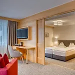 Parkhotel Seefeld מלון