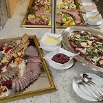 מלון Parkhotel Seefeld