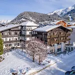 Parkhotel Seefeld מלון 4*