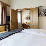 מלון Parkhotel Seefeld