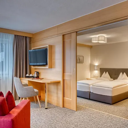 Parkhotel Seefeld Otel