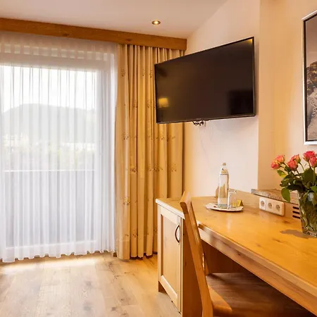 Отель Parkhotel Seefeld