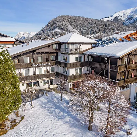 Parkhotel Seefeld Otel 4*
