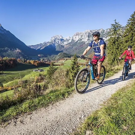 Parkhotel Seefeld 4*